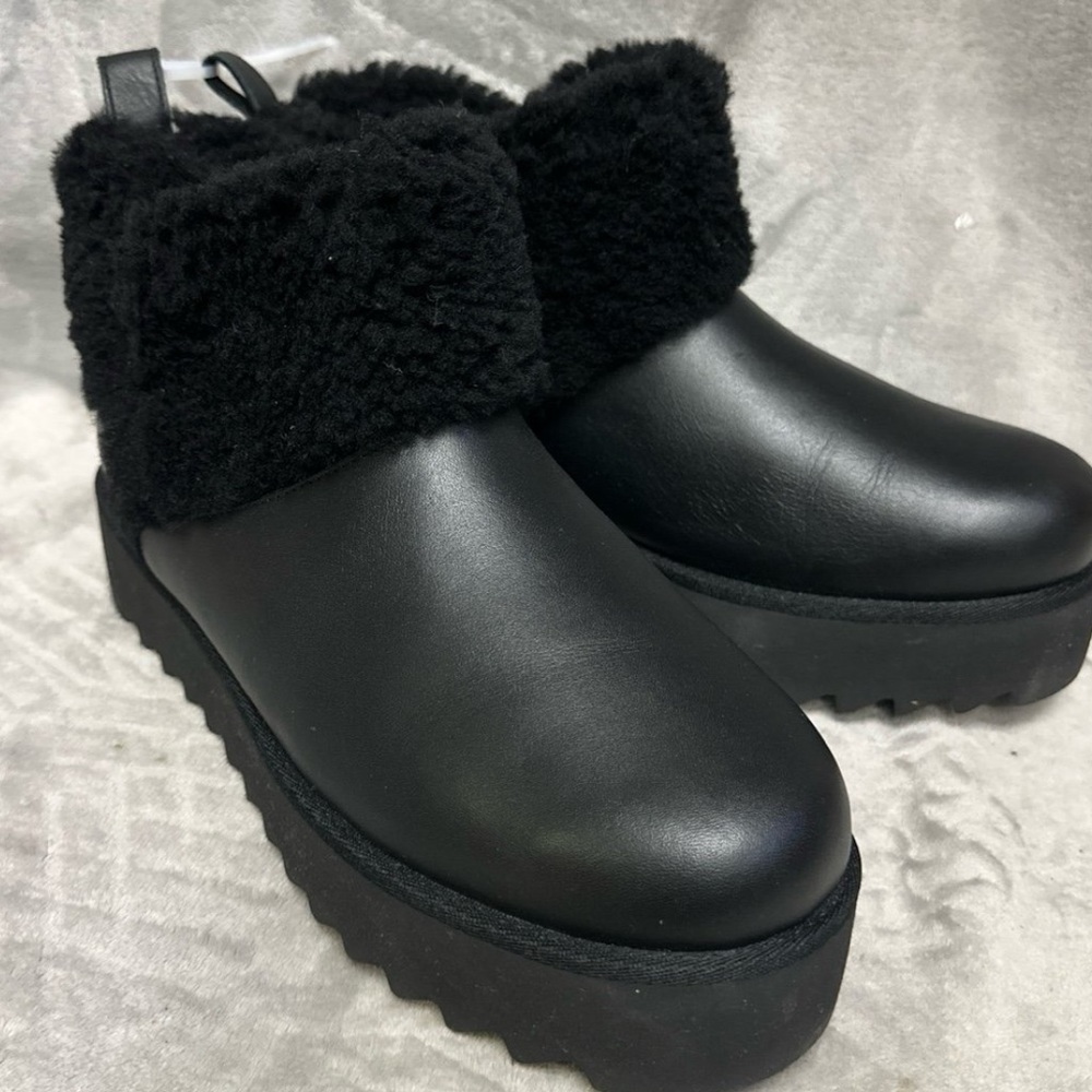 UGG ULTRA MINI ALINA CURLED BOOTS SIZE 10 - Picture 2 of 7